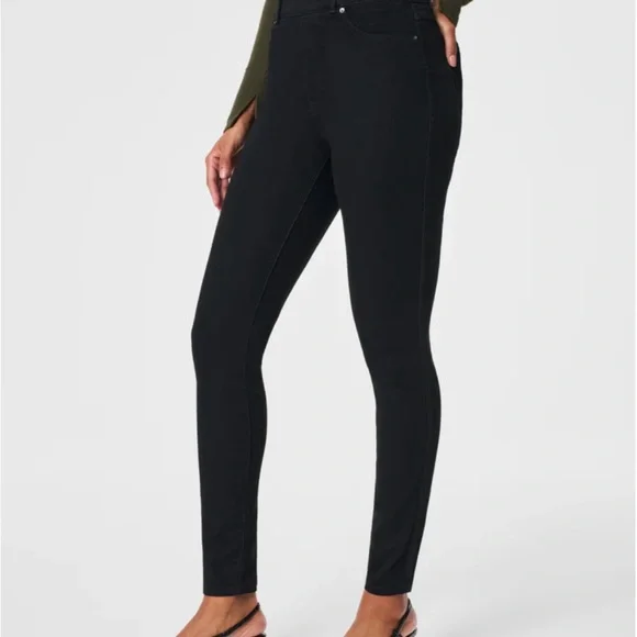 SPANX Black Skinny Jeans. - Picture 3 of 13